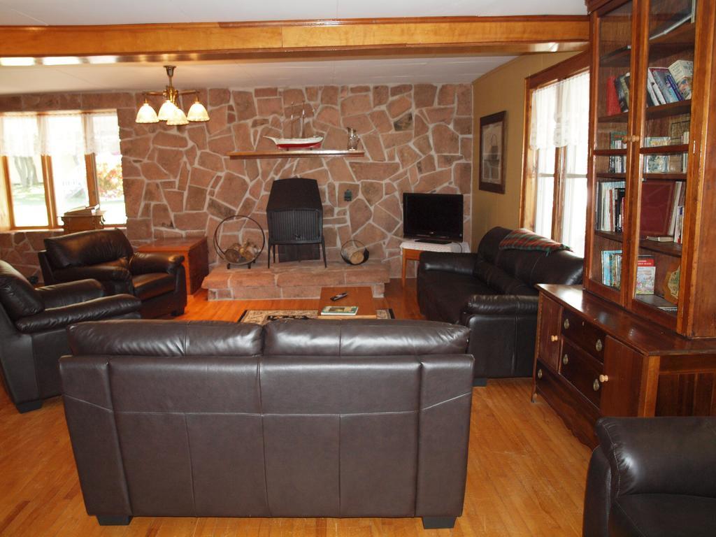 Shining Waters Country Inn Cavendish Habitación foto