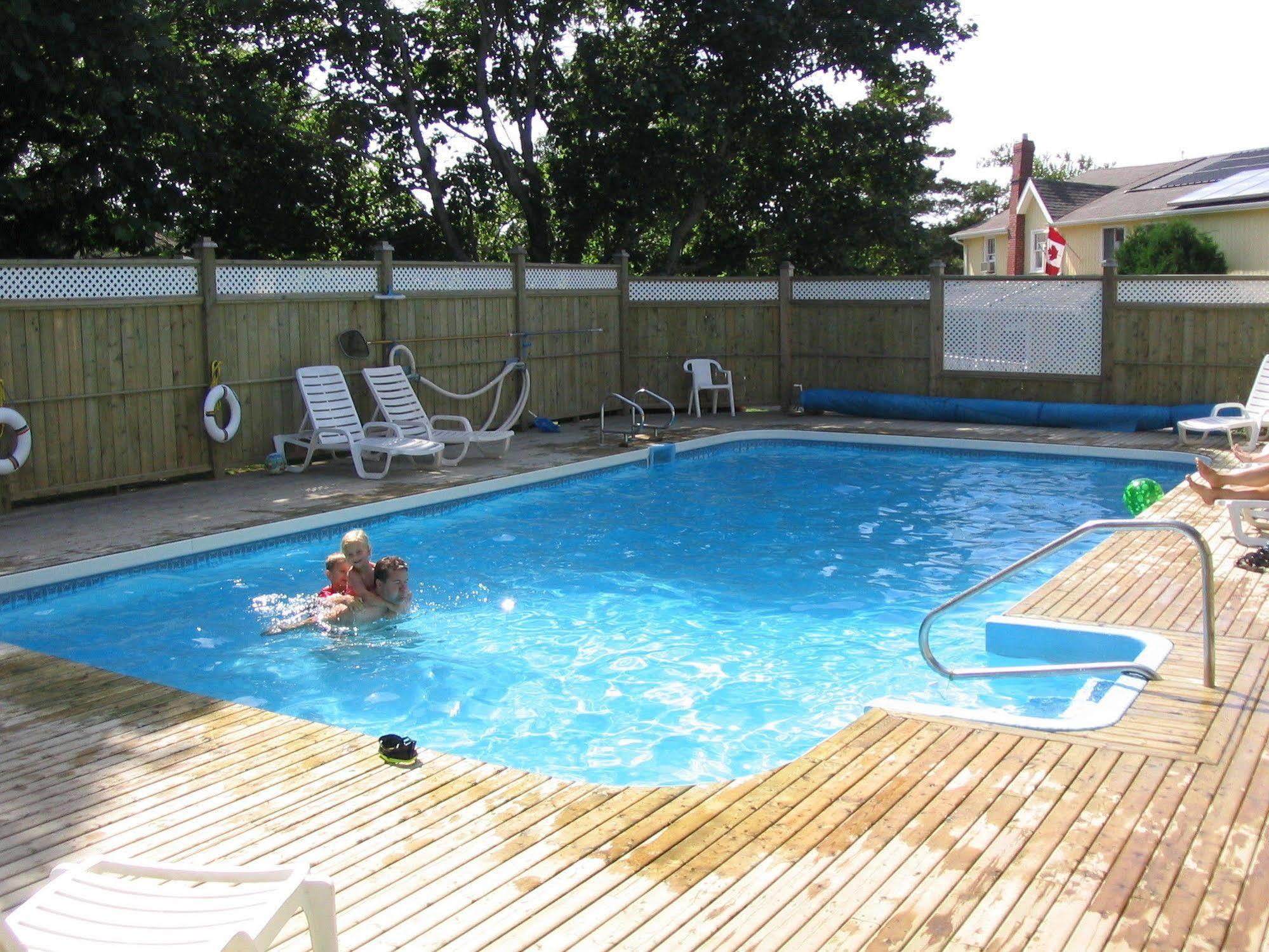 Shining Waters Country Inn Cavendish Exterior foto